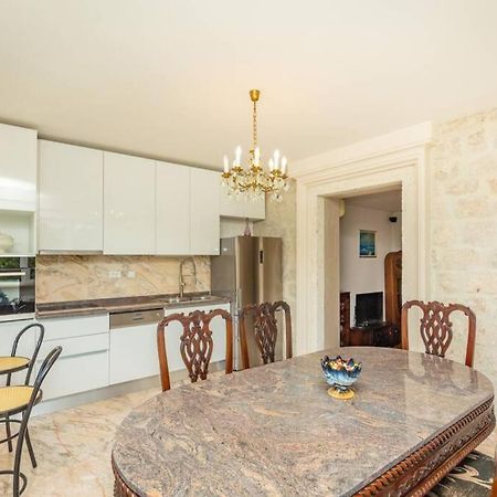 Apartment Art Delux **** Дубровник Экстерьер фото